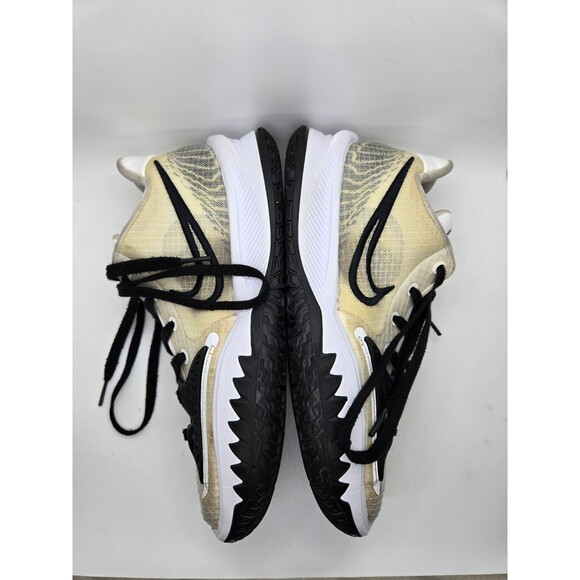 Nike Kyrie Low 4 TB Basketball Shoes Mens 8.5 White Black Athletic Court Sneaker